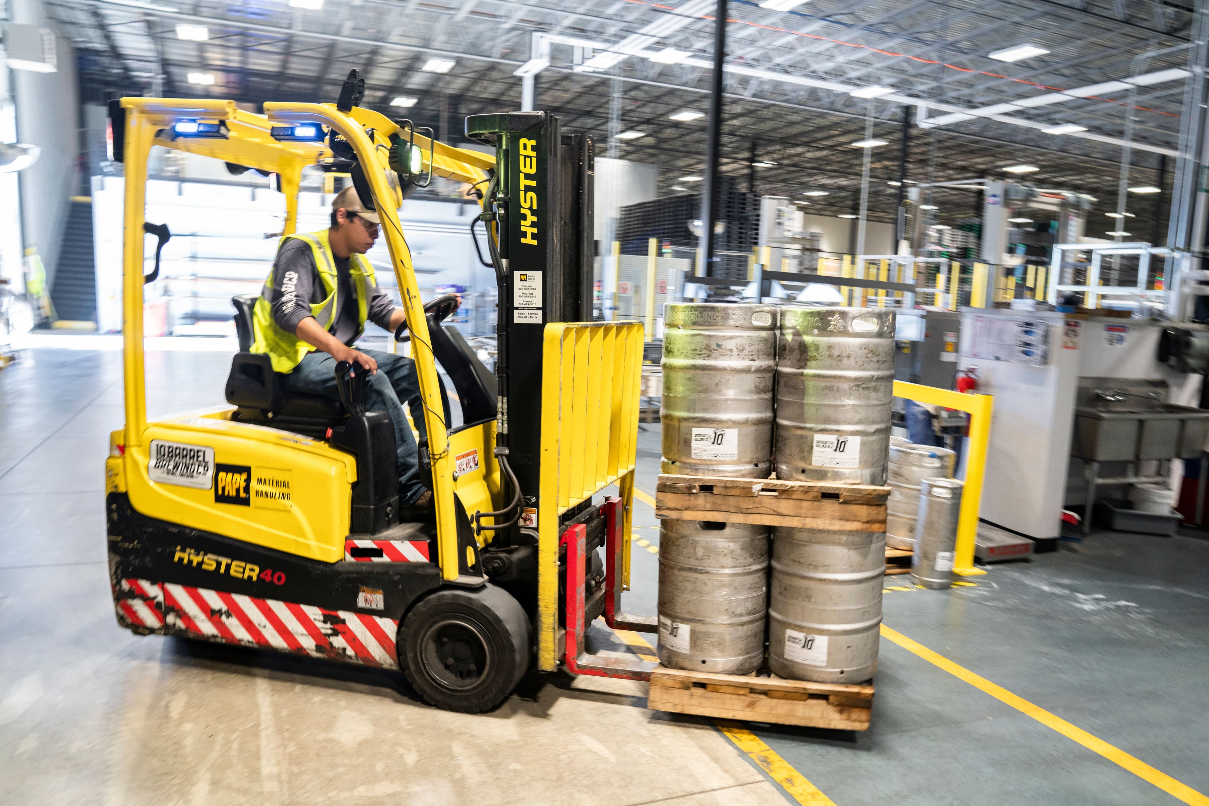 Warehouse coordinator managing freight inventory